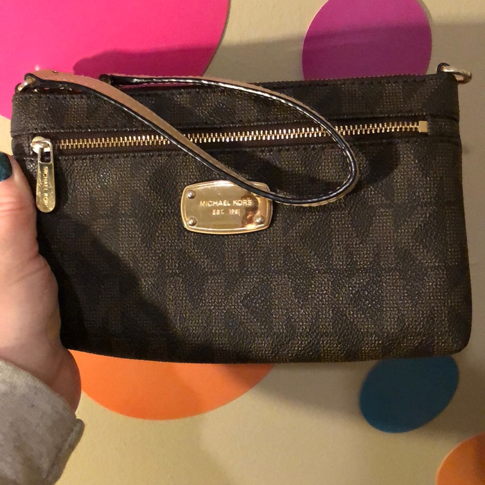 Michael Kors Wristlet